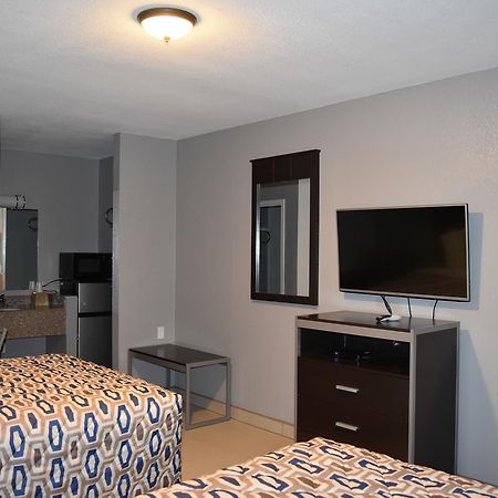 Woodfield Inn And Suites Yoakum Εξωτερικό φωτογραφία